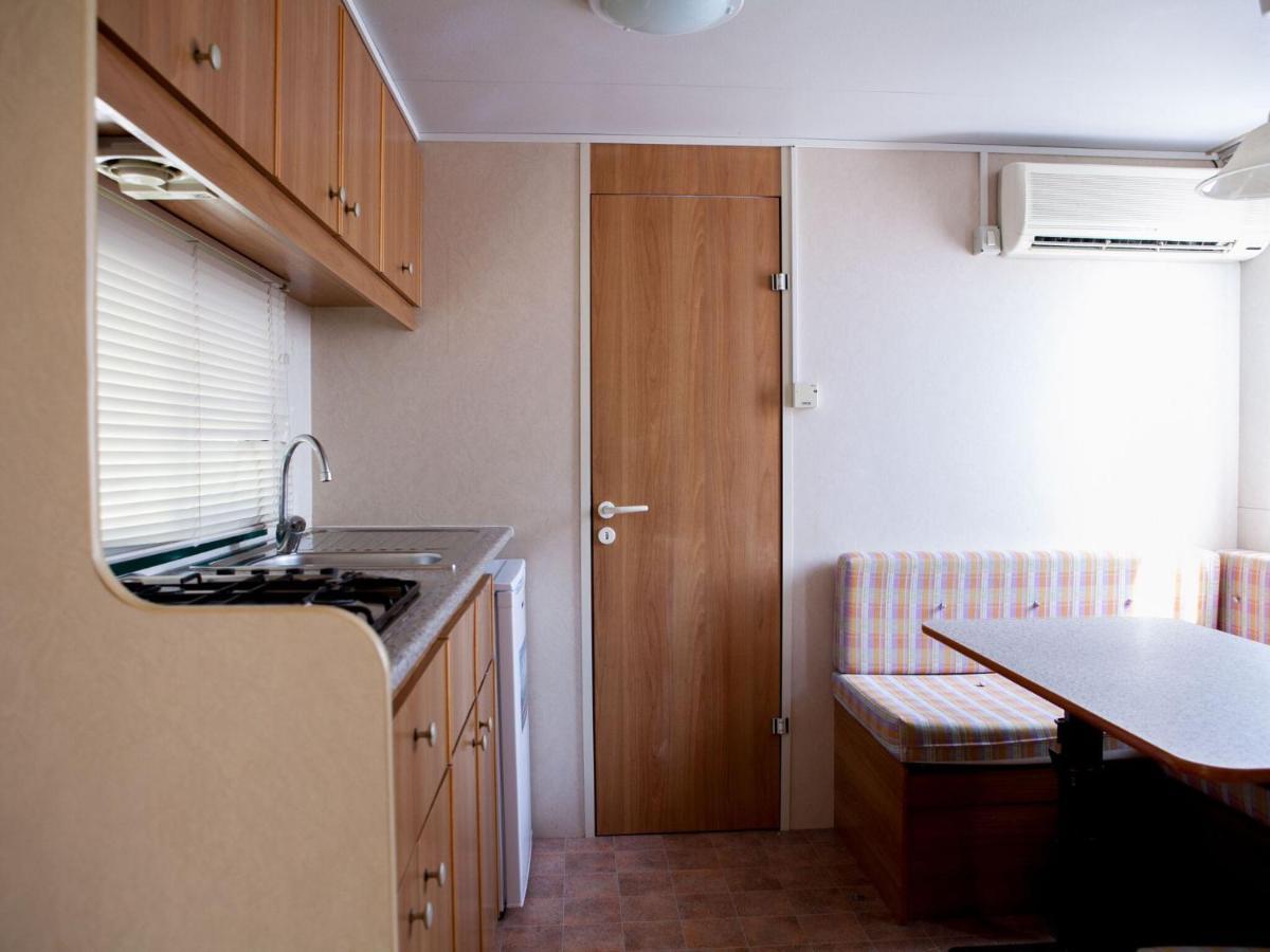 Mobile Home In Cavallino-Treporti With Terrace Εξωτερικό φωτογραφία